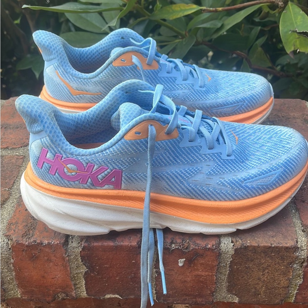 Hoka Clifton 9